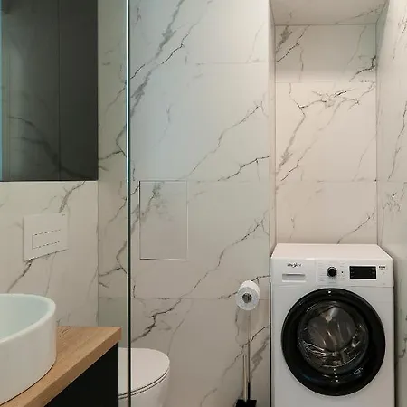 Komfortowy Apartament W Centrum Miasta. アパート ヴロツワフ