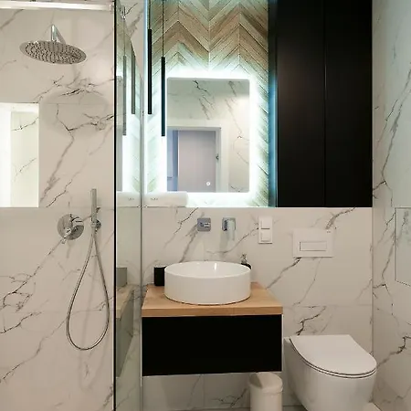 Komfortowy Apartament W Centrum Miasta. アパート